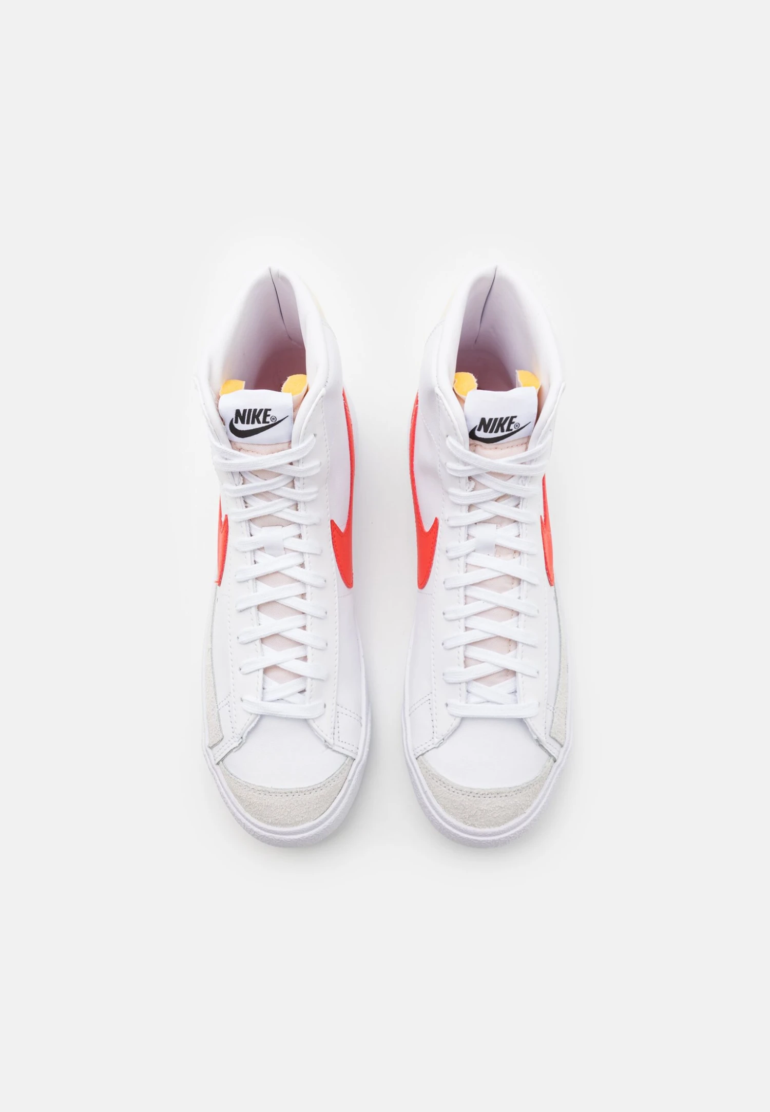 Nike Sportswear Blazer Mid '77 Vntg - High-Top Trainers - White/Picante Red/Coconut Milk/Black 4 Nike Sportswear Blazer Mid '77 Vntg - High-Top Trainers - White/Picante Red/Coconut Milk/Black - Image 4