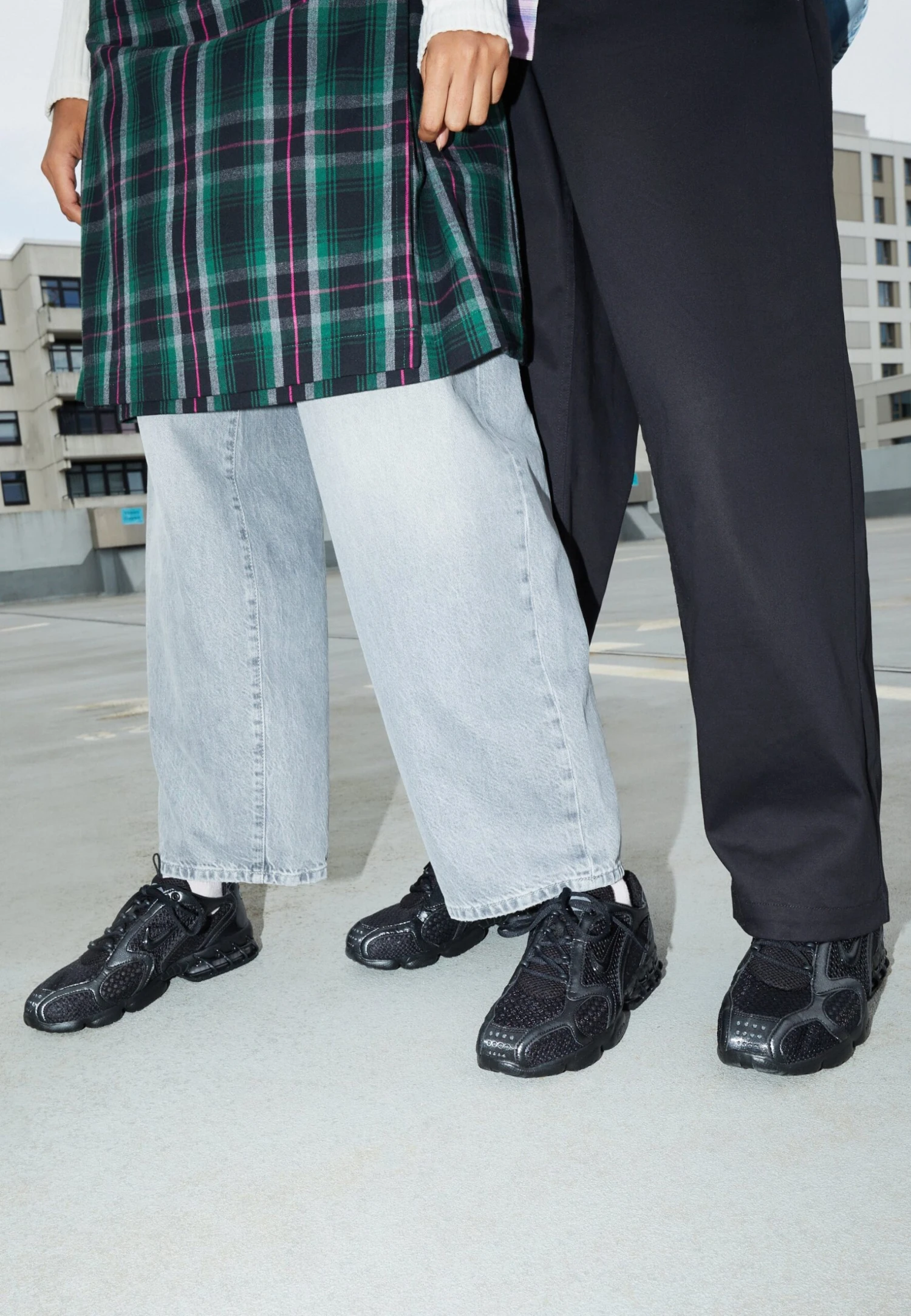 Nike Sportswear AIR ZOOM SPIRIDON CAGE 2 - Trainers - Black/anthracite/smoke Grey 2 Nike Sportswear AIR ZOOM SPIRIDON CAGE 2 - Trainers - Black/anthracite/smoke Grey - Image 2