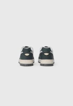 Coach SOHO - Trainers - Charcoal -Modern Classic Shoes Store e9b62d7bea034027a2aeb6088a13c7ab
