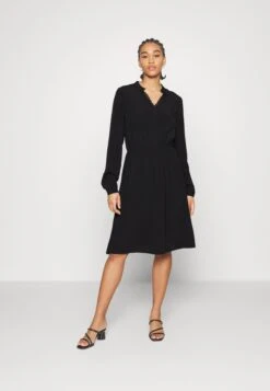 Yasjuliatta L/S Lace Dress - Day Dress