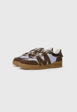 MOSCHINO Trainers - Lilla/moro -Modern Classic Shoes Store ec1cb02c4411499ba7cd016020ef78cf