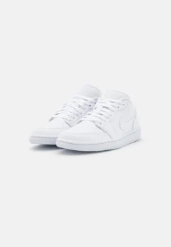 Wmns Air Jordan 1 Low 365 - Trainers - White 8 Wmns Air Jordan 1 Low 365 - Trainers - White -Modern Classic Shoes Store ec81425377e643368b311b3e0290b565