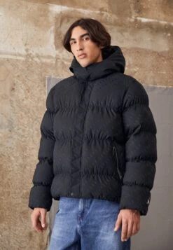 Jordan Winter Jacket - Black/Sail