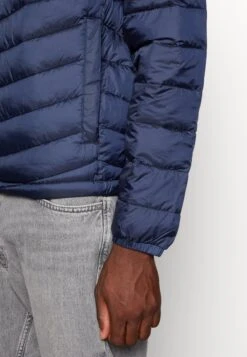 Jack & Jones Jjehero Puffer Collar - Light Jacket - Navy Blazer /True Red -Modern Classic Shoes Store ee6c07c3ef6b4d168668c3c77a4292e4