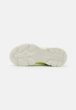 Lacoste Neo - Trainers - Yellow/Off-White 10 Lacoste Neo - Trainers - Yellow/Off-White -Modern Classic Shoes Store eebbddf242d14ea8a99237fbd99fec2e