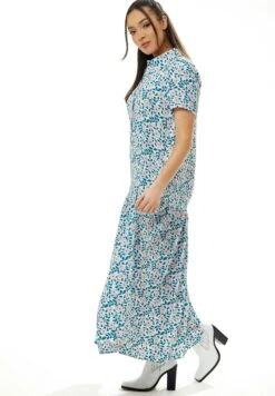 Liquorish Floral Print - Maxi Dress - Blue -Modern Classic Shoes Store ef0a0e6791134844949ef5587e40e0b2