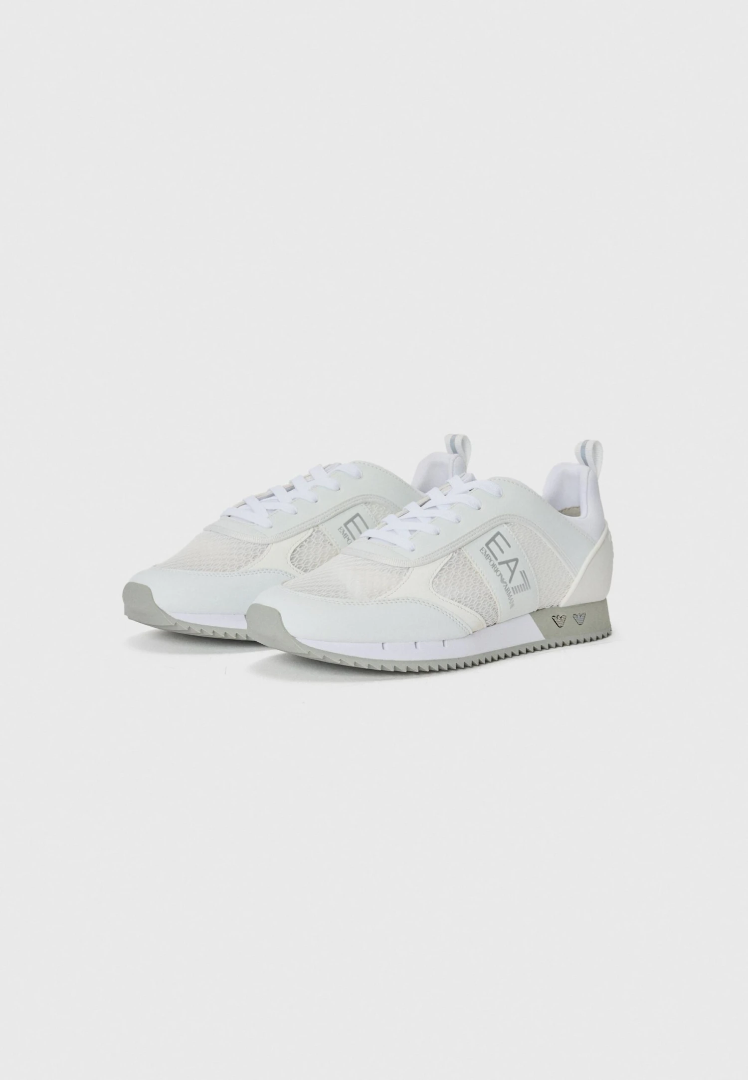 EA7 Emporio Armani UNISEX - Trainers - White/silver-coloured 2 EA7 Emporio Armani UNISEX - Trainers - White/silver-coloured - Image 2