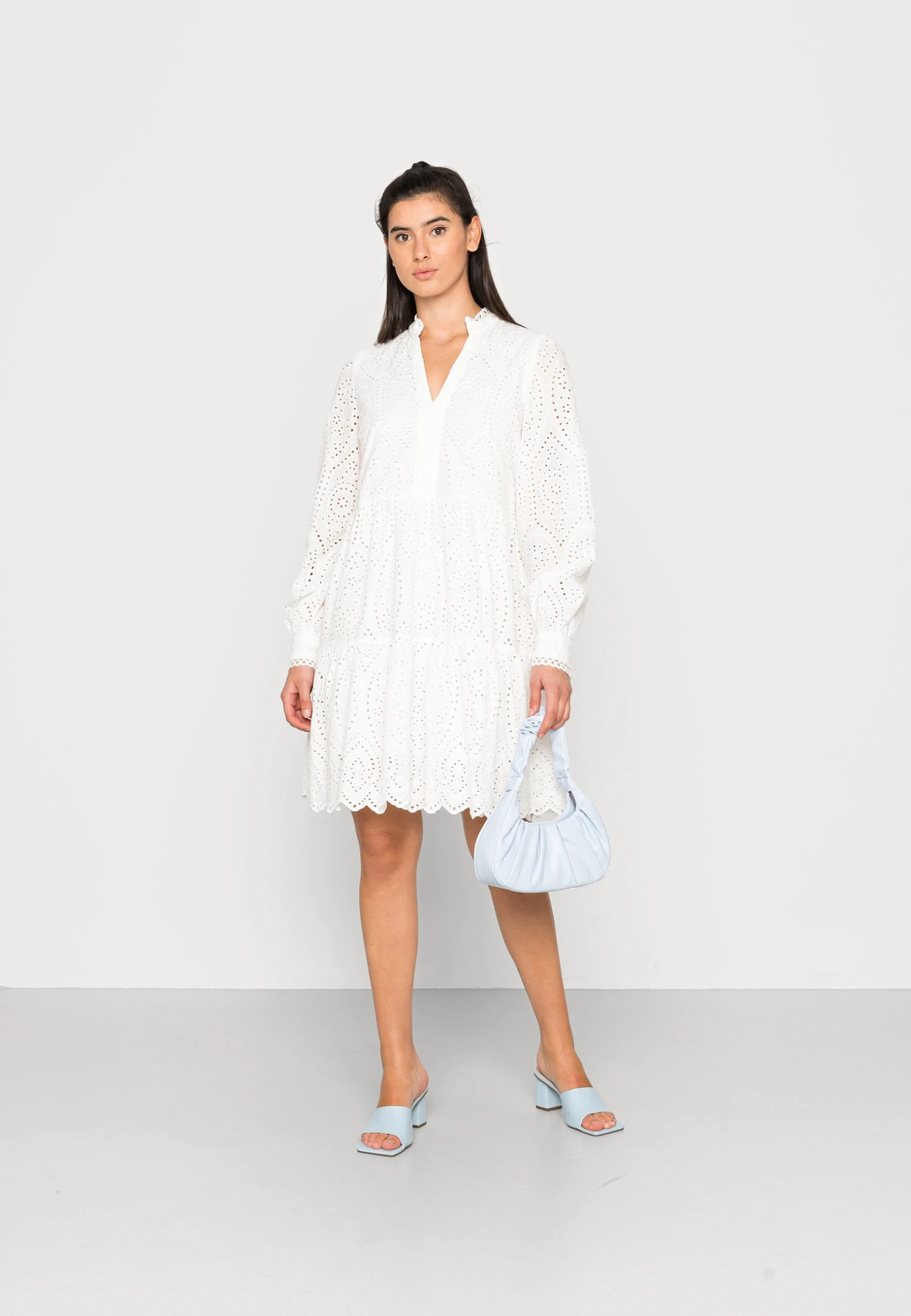 Yasholi Noos - Day Dress - Star White 2 Yasholi Noos - Day Dress - Star White - Image 2