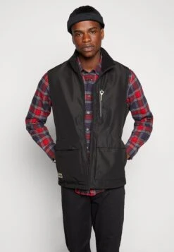 Makia Engineer Vest Unisex - Waistcoat - Black -Modern Classic Shoes Store f47b66f879c4471883f3e859ae2baf11