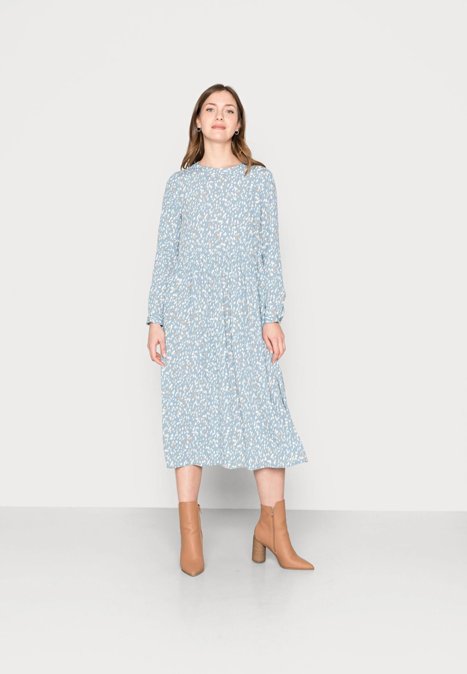 Tom Tailor Printed Crepe Midi Dress - Day Dress - Blue Dotted Design 1 Tom Tailor Printed Crepe Midi Dress - Day Dress - Blue Dotted Design