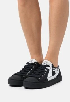 Vivienne Westwood Plimsoll 2.0 - Trainers