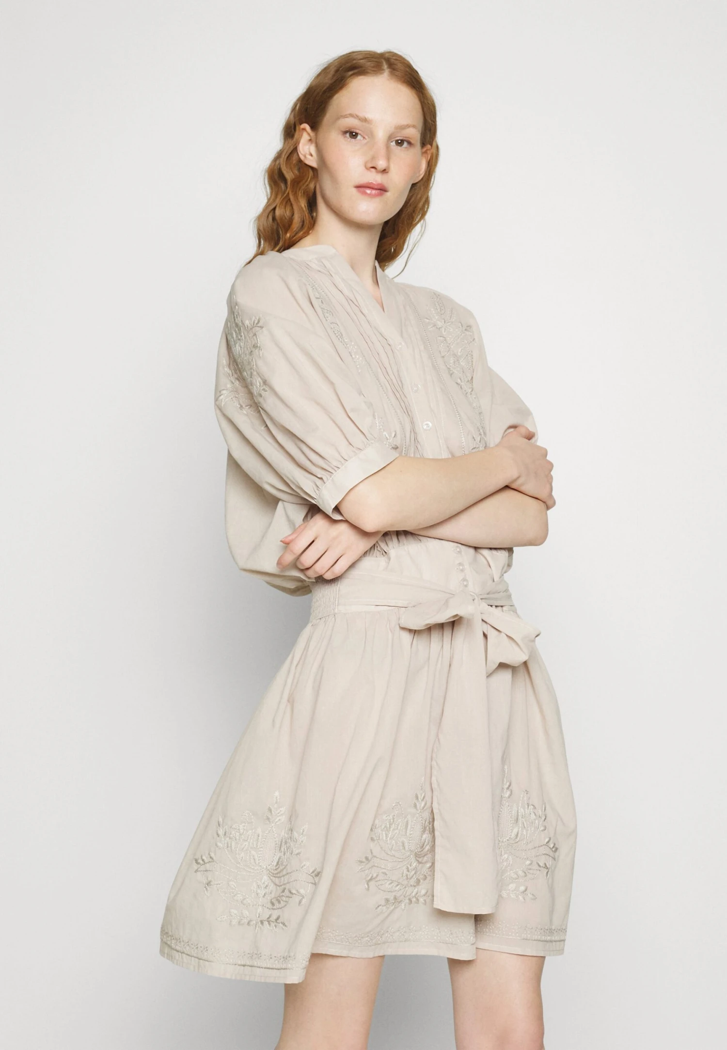 True Religion Short Dress With Embrodery Silver - Day Dress - Beige 4 True Religion Short Dress With Embrodery Silver - Day Dress - Beige - Image 4