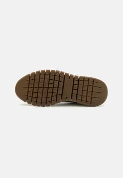 ECCO GRUUV STUDIO M - Trainers - Brown -Modern Classic Shoes Store fc4decb3ab5342fbb355e163a8e54cb7