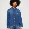 Marc O'Polo DENIM Coachs Jacket Relaxed Fit Welt Pockets Kent Collar Drawcord- Denim Jacket - Multi/Mid Clean Bright Blue